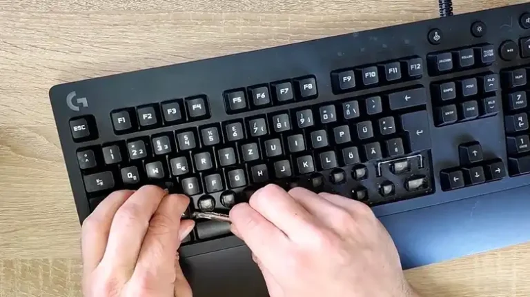 [Explained] Can You Remove the Keycaps on the Logitech G213?