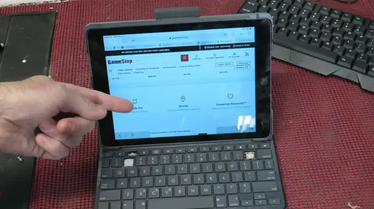 Slim Folio Keyboard Not Connecting to iPad (Try These)